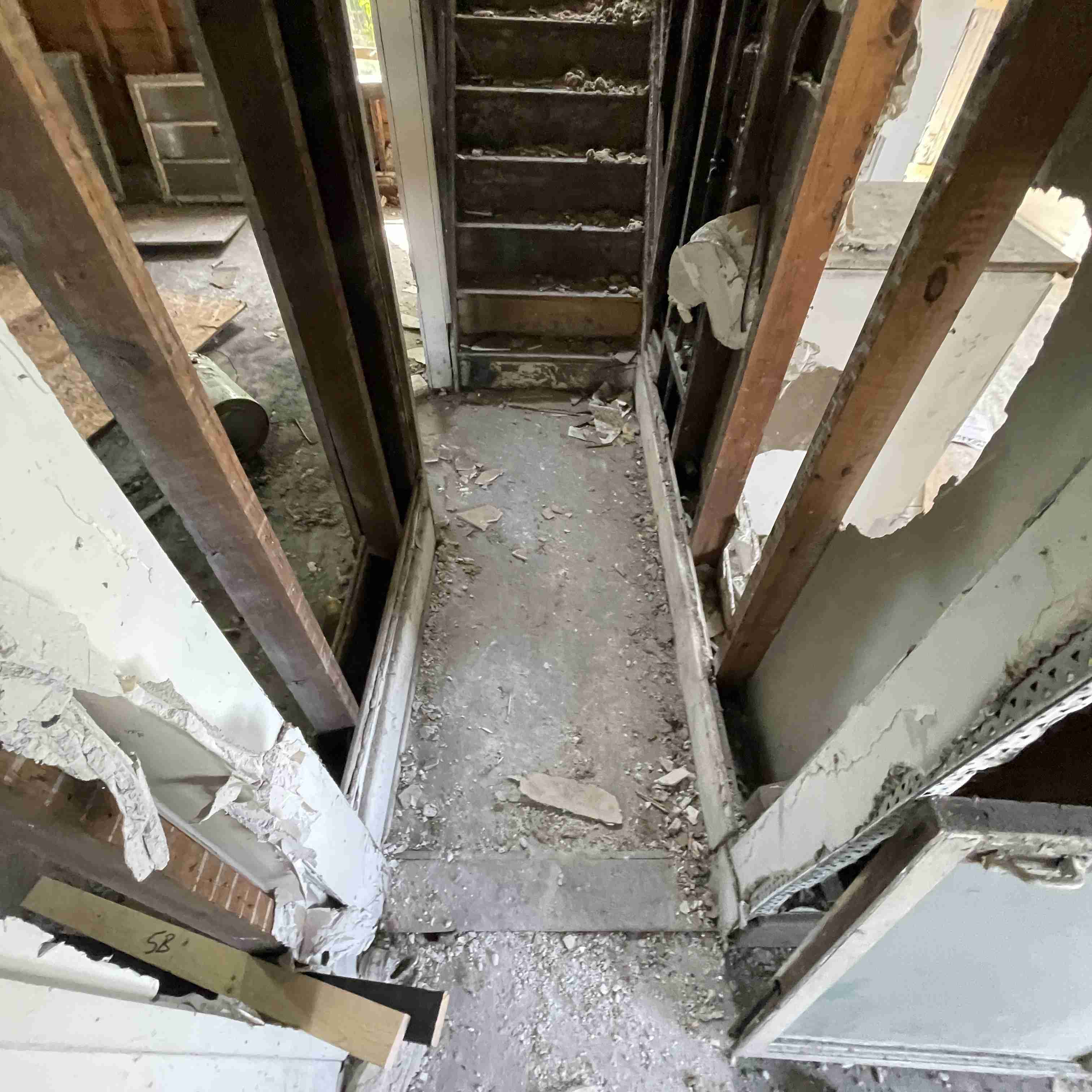 5605 S Martindale (39).jpg